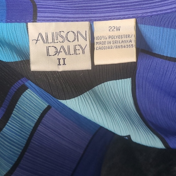 Allison Daley blouse - Picture 3 of 5